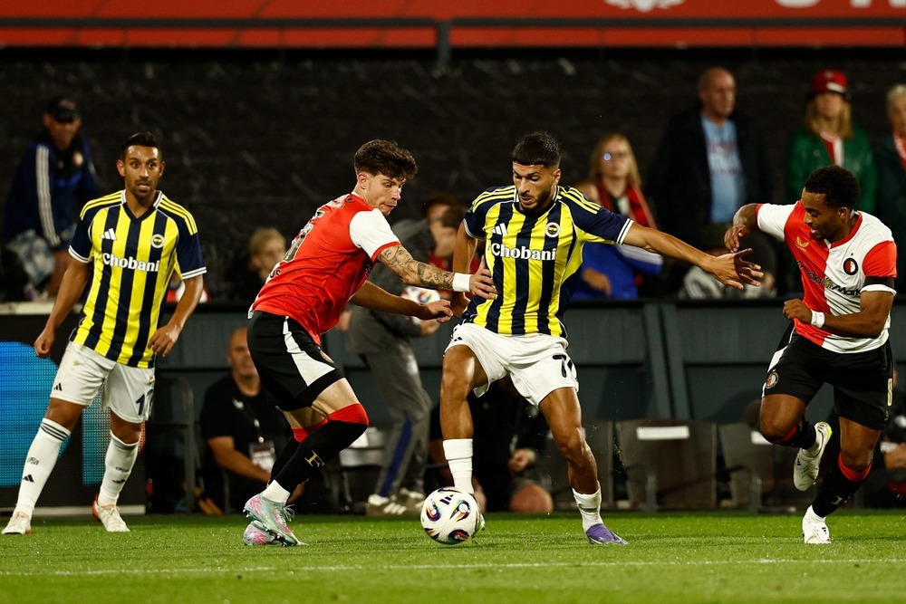 Nhận định soi kèo Fenerbahce vs Ferencvros lúc 00h45 ngày 28/11/2025