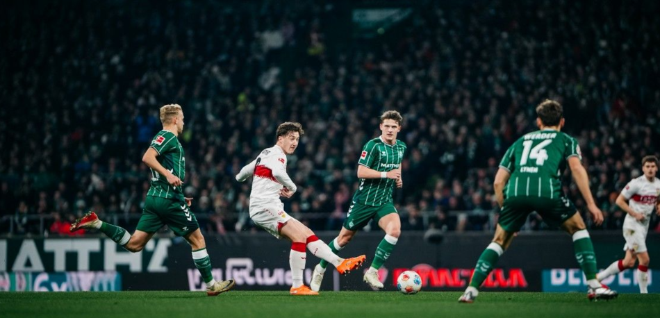 Werder Bremen vs VfB Stuttgart (01:30 � 15/12) | Xem lại trận đấu