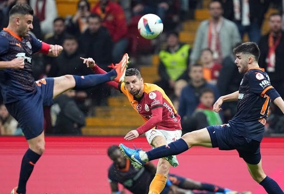 Nhận định soi kèo Galatasaray vs Basaksehir lúc 00h30 ngày 19/12/2025